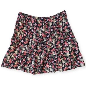 Floral Buttoned Skirt size Small